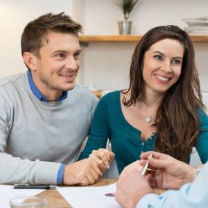 Selecting-a-mortgage-broker-what-you-should-consider-4