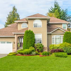 Sell-your-home-landscaping-counts-3