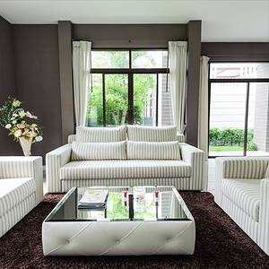 neutral-livingroom