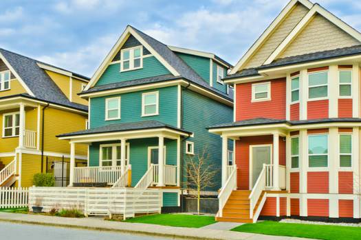 Rent or buy a townhome: weighing the options